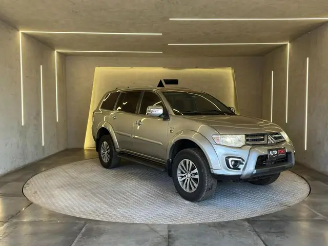 Carro Mitsubishi Pajero 2017 3.5 V6 HPE 4WD (Aut)(Flex)