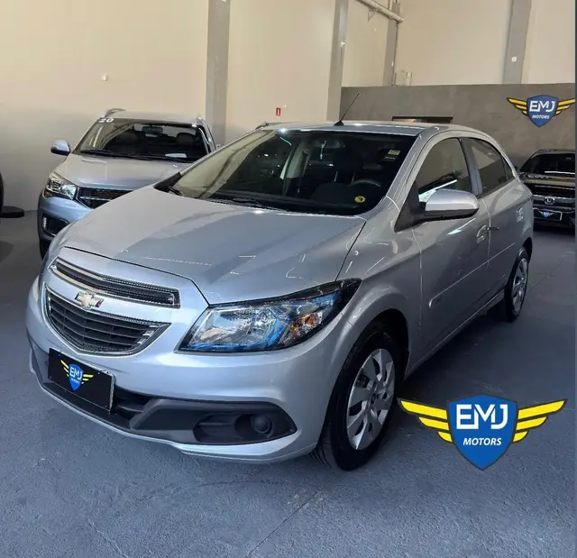 Carro Chevrolet Onix 2016 1.4 LT SPE/4