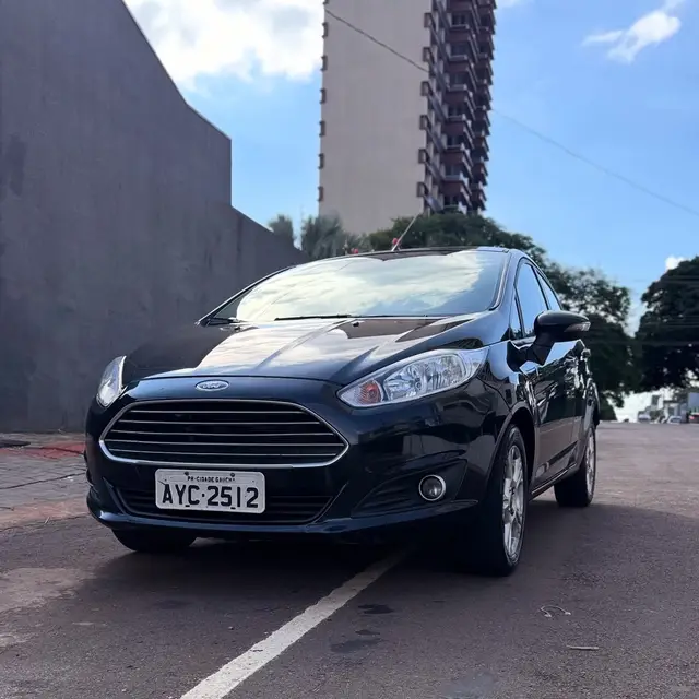 Carro Ford Fiesta Sedan 2014 S 1.0 Rocam (Flex)