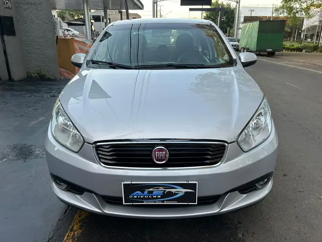 Carro Fiat Grand Siena 2017 Essence 1.6 16V (Flex)