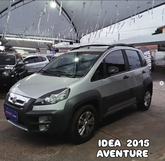 Carro Fiat Idea 2015 Adventure 1.8 16V Dualogic (Flex)