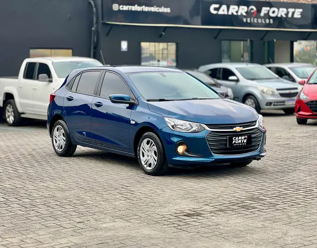 Carro Chevrolet Onix 2024 LT 1.0