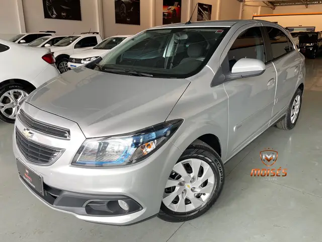 Carro Chevrolet Onix 2013 1.4 LT SPE/4