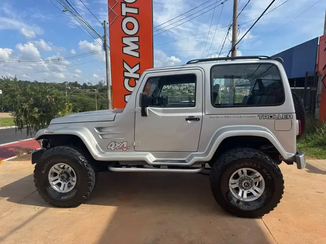 Carro Troller T4 2007 4x4 3.0 (teto lona)