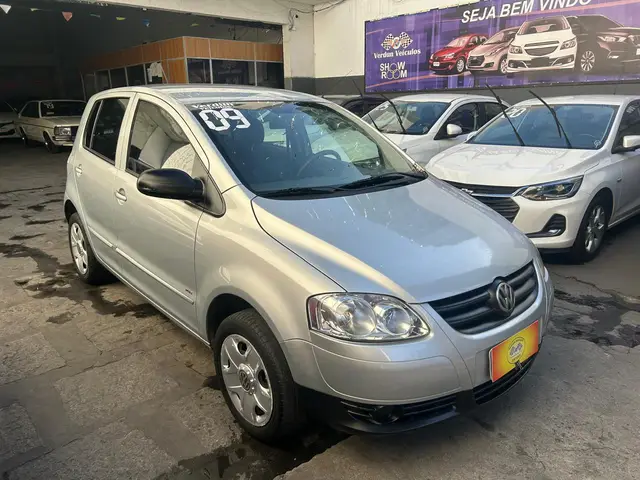 Carro Volkswagen Fox 2009 Plus 1.6 8V (Flex)