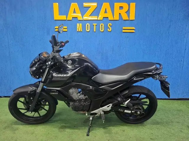 Moto Yamaha Fazer FZ15 2024 ABS