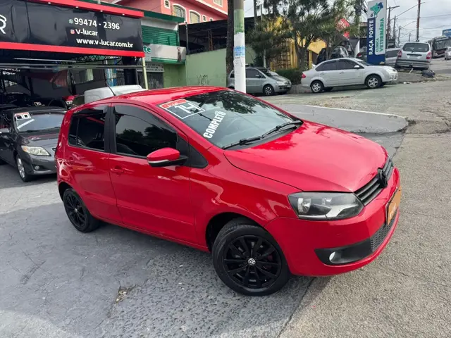 Carro Volkswagen Fox 2014 1.6 VHT (Flex)