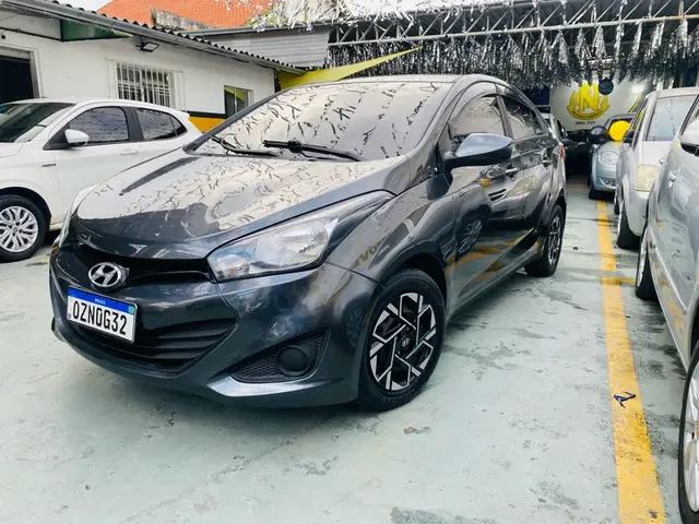 Carro Hyundai HB20S 2015 1.0 Copa do Mundo (Flex)
