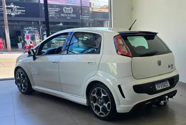 Carro Fiat Punto 2013 T-Jet 1.4 Turbo