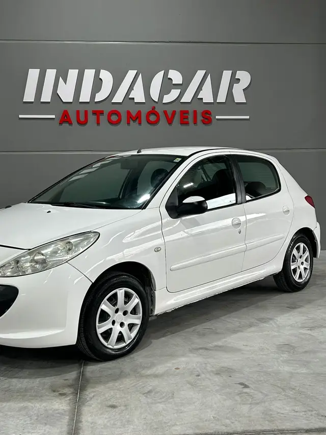 Carro Peugeot 207 2012 Hatch XR 1.4 8V (flex) 2p
