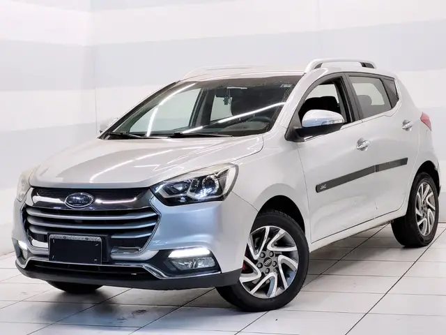 Carro JAC T40 Plus 2018 1.5 16V VVT JetFlex
