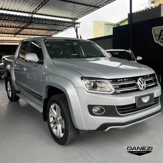 Carro Volkswagen Amarok 2016 2.0 CD 4x4 TDi Highline Ultimate (Aut)