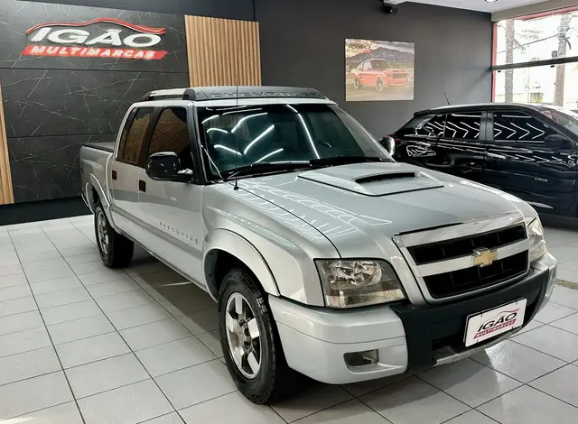 Carro Chevrolet S10 Cabine Dupla 2011 S10 Executive 4x2 2.4 (Flex) (Cab Dupla)