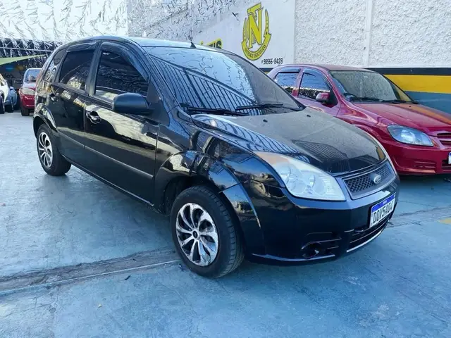 Carro Ford Fiesta Hatch 2008 Pulse 1.6 (Flex)