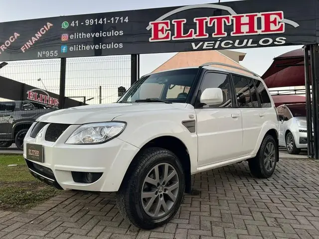 Carro Mitsubishi Pajero TR4 2013 2.0 16V 4x2 (Flex)