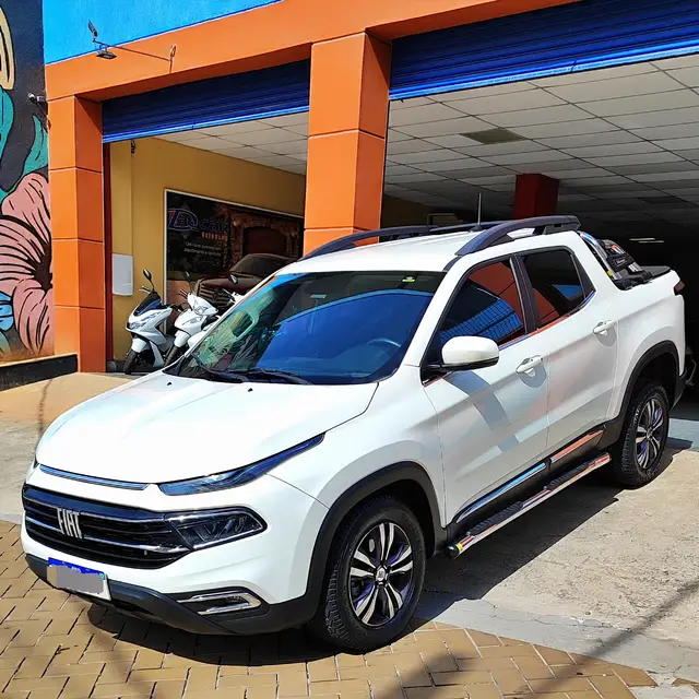Carro Fiat Toro 2023 Freedom 2.0 TDI 4x4 (Aut)