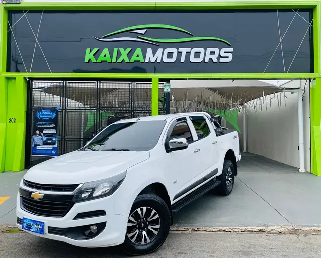 Carro Chevrolet S10 Cabine Simples 2020 S10 2.8 CTDi Chassi Cabine LS 4WD