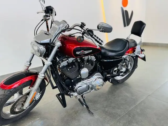 Moto Harley-Davidson XL 1200 2012 CUSTOM