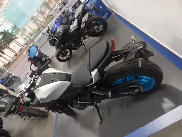 Moto Yamaha MT-07 2026 Connected