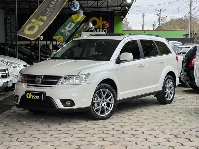 Carro Fiat Freemont 2015 2.4 16V Precision (Aut)
