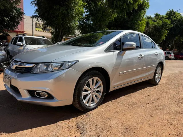 Carro Honda Civic 2014 New  LXR 2.0 i-VTEC (Aut) (Flex)