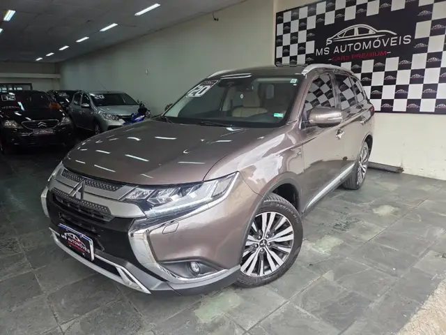 Carro Mitsubishi Outlander 2020 3.0 HPE-S 4WD CVT