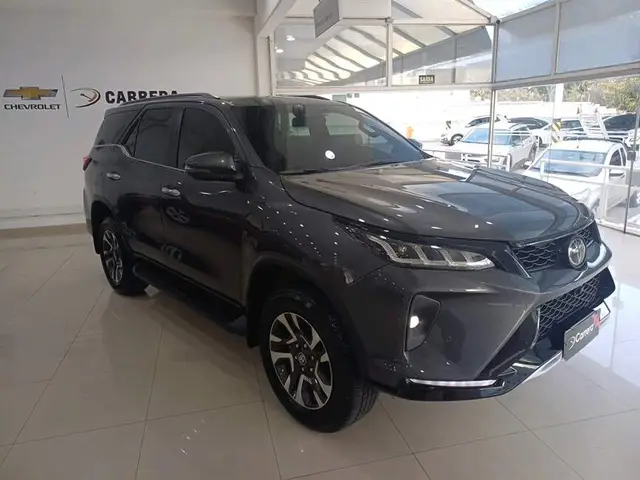 Carro Toyota SW4 2024 Diamond  2.8 Turbodiesel 4x4 (Aut.)