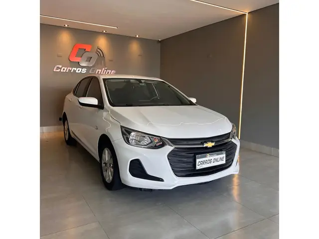 Carro Chevrolet Onix Plus 2023 LT 1.0