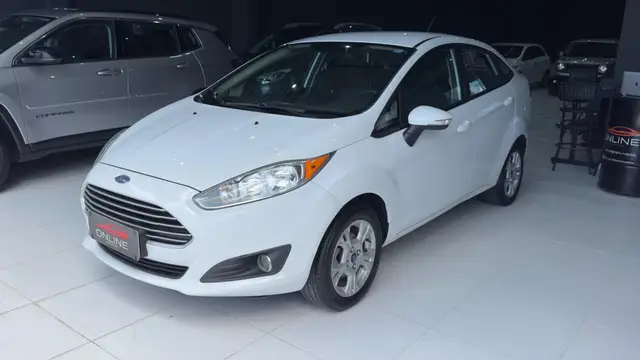 Carro Ford New Fiesta Sedan 2015 1.6 SE PowerShift (Flex)