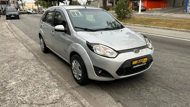 Carro Ford Fiesta Hatch 2011 1.0 (Flex)