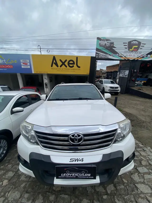 Carro Toyota SW4 2015 SR 4x2 2.7/ 2.7 Flex 16V Aut.