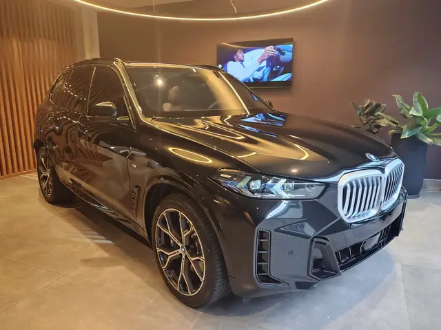 Carro BMW X5 2025 xDrive50e M Sport 3.0 Turbo (Aut.) (Híb.)