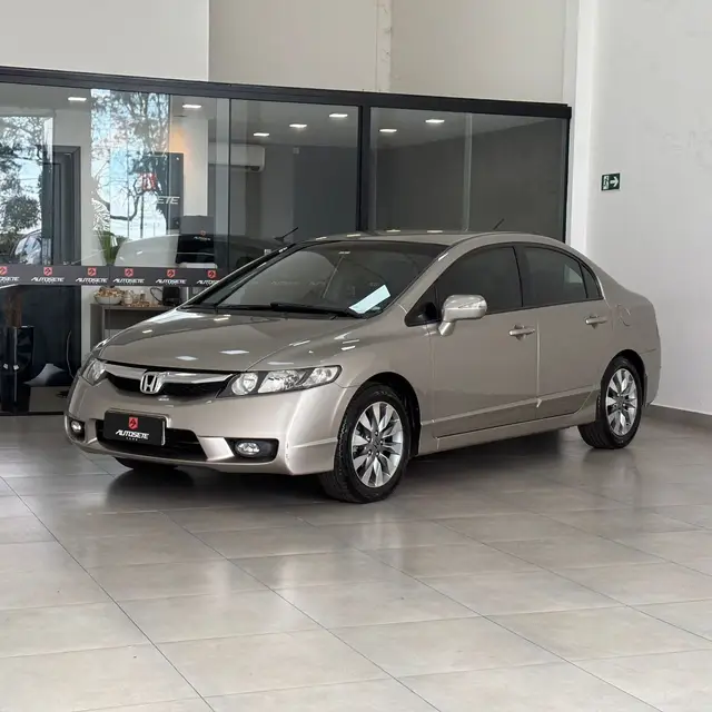 Carro Honda Civic 2011 New  LXL 1.8 i-VTEC (Couro) (Flex)
