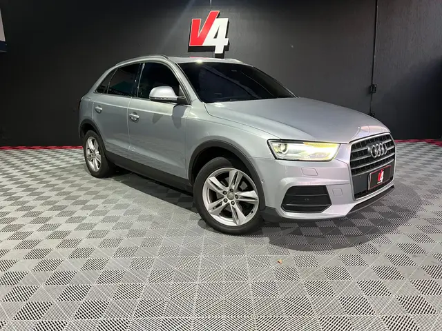 Carro Audi Q3 2018 1.4 TFSI Ambiente S Tronic