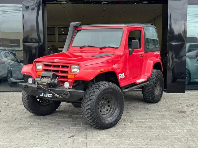 Carro Troller T4 2001 4x4 2.8 Turbo (teto rígido)