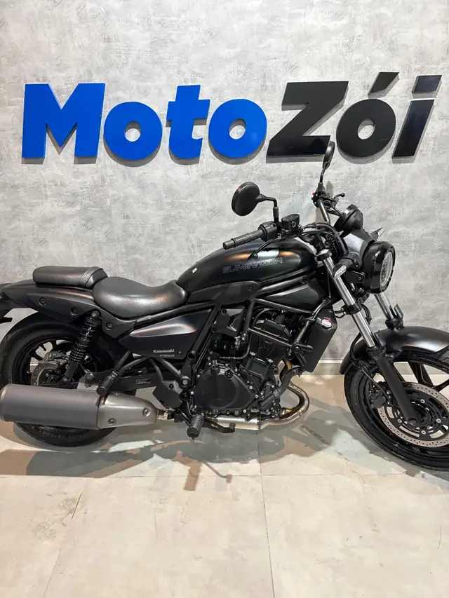 Moto Kawasaki Eliminator 500 2025 500