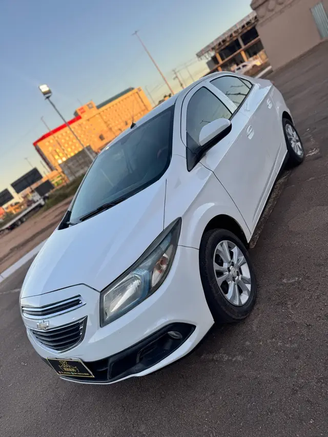 Carro Chevrolet Prisma 2013 1.4 LTZ SPE/4