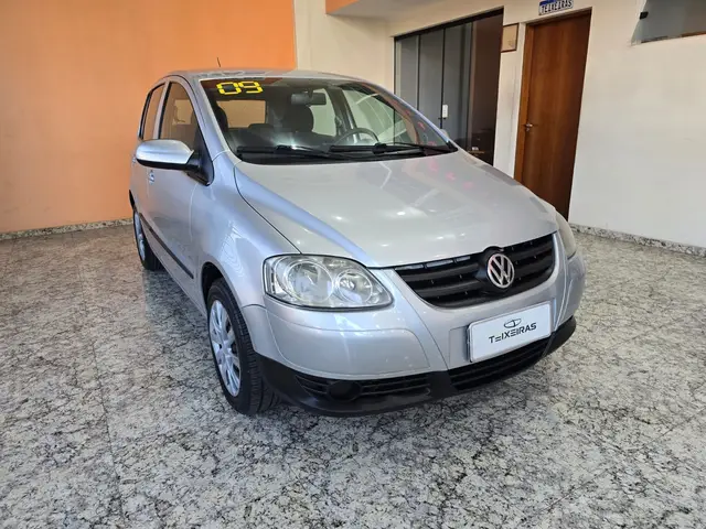 Carro Volkswagen Fox 2009 1.0 8V (Flex) 4p