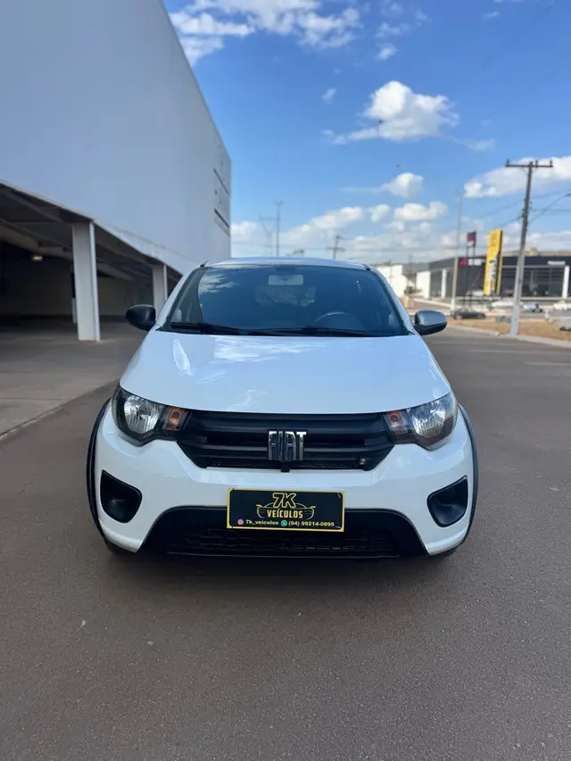 Carro Fiat Mobi 2023 Like 1.0 (Flex)
