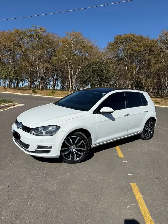 Carro Volkswagen Golf 2015 1.4 TSi BlueMotion Technology Highline