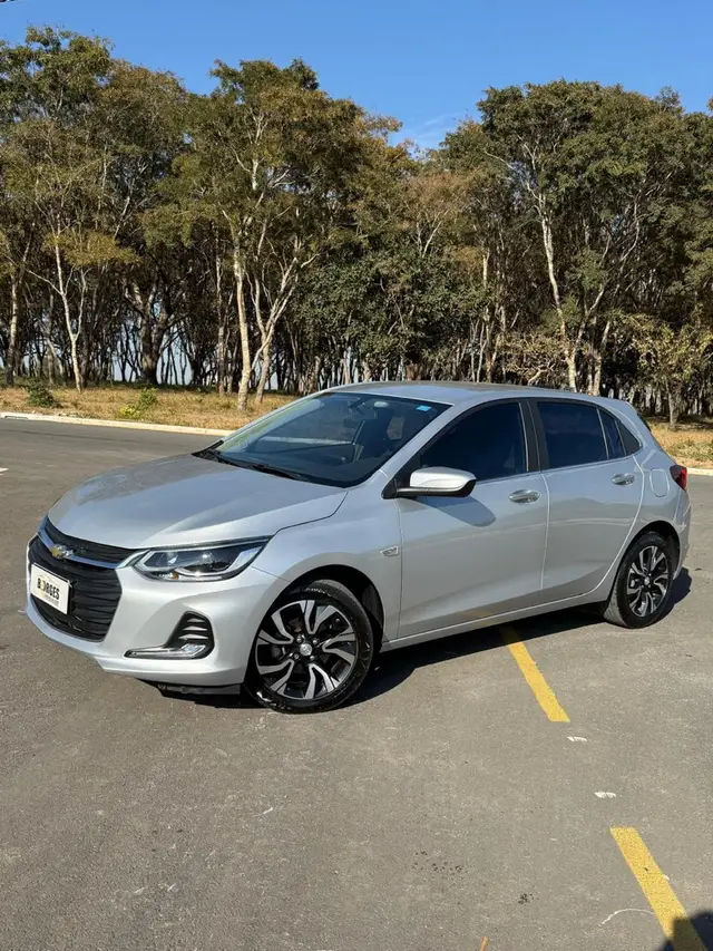 Carro Chevrolet Onix 2023 Premier 1.0 Turbo (Aut.)