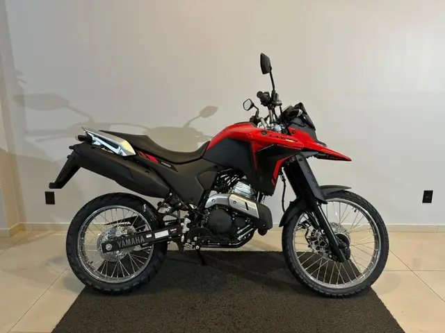 Moto Yamaha XTZ 250 Lander 2025 Connected
