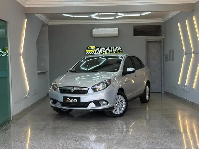 Carro Fiat Grand Siena 2014 Evo Attractive 1.4 8V (Flex)