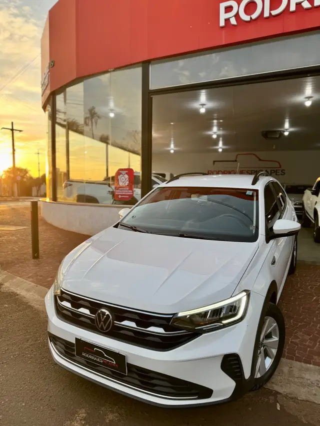 Carro Volkswagen Nivus 2023 Comfortline 200 TSI