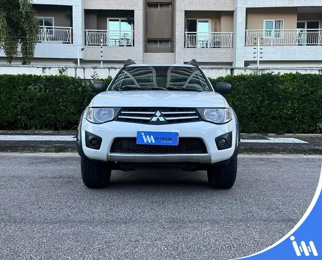 Carro Mitsubishi L200 Triton 2013 3.2 DI-D 4x4