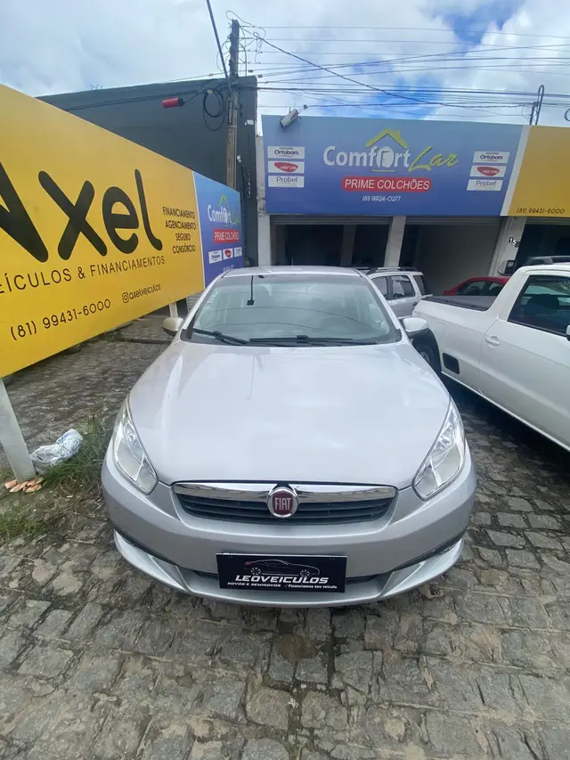 Carro Fiat Grand Siena 2016 Evo Attractive 1.4 8V (Flex)