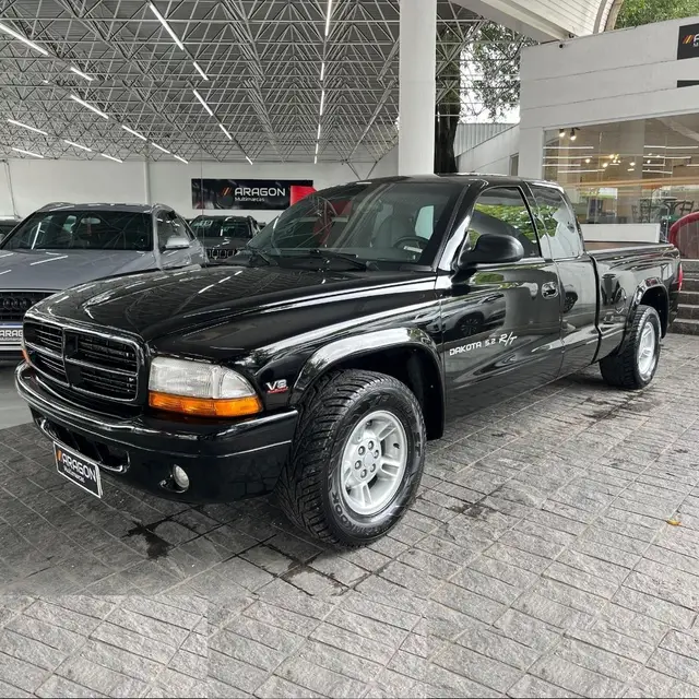 Carro Dodge Dakota 2001 Club Cab R/T 5.2 V8