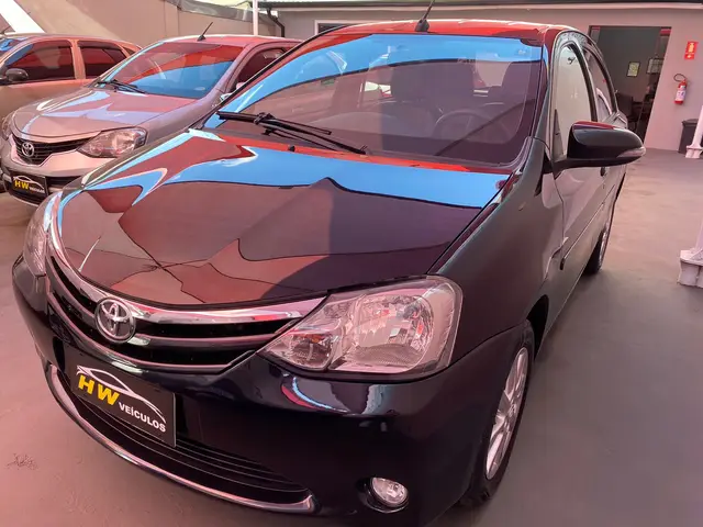 Carro Toyota Etios 2017 XLS 1.5 (Aut) (Flex)