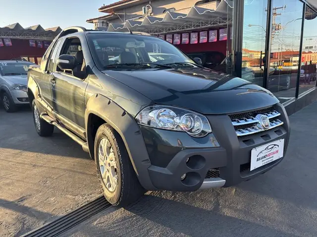 Carro Fiat Strada 2012 Adventure 1.8 16V (Flex) (Cabine Estendida)