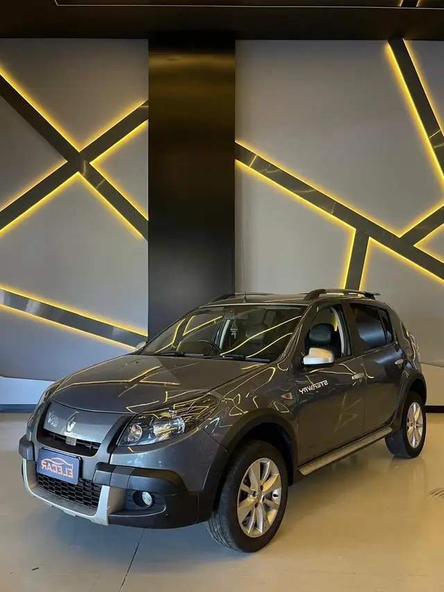 Carro Renault Sandero Stepway 2013 1.6 16V Hi-Flex (aut)
